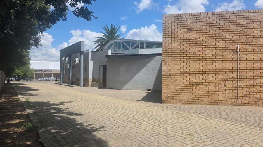 Commercial Property for Sale in Wilkoppies North West